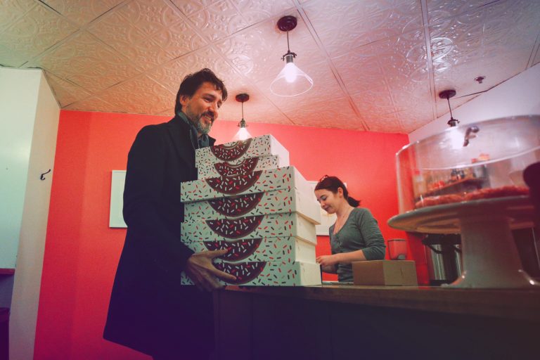 Liberals dine on $47/dozen doughnuts at cabinet retreat on growing middle class