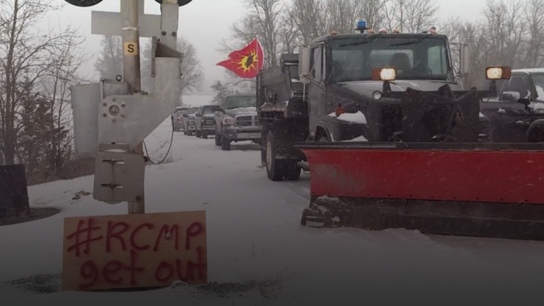 VIA Rail losing one-third of a million dollars each day due to rail blockades and coronavirus