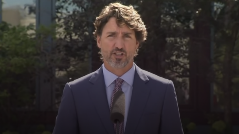 Trudeau says “extreme right” groups using Macdonald statue vandalism to sow division