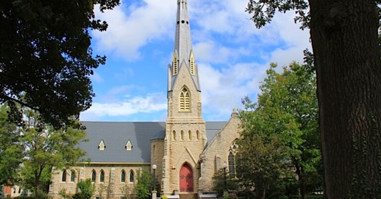 Four churches and a synagogue vandalized in Owen Sound, Ont.