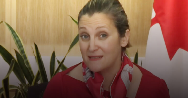 Feds grant $1.2 billion in loans to 4,927 unidentified businesses