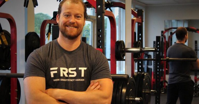 Gym owner defies Ontario lockdown rules, opens doors for indoor exercise
