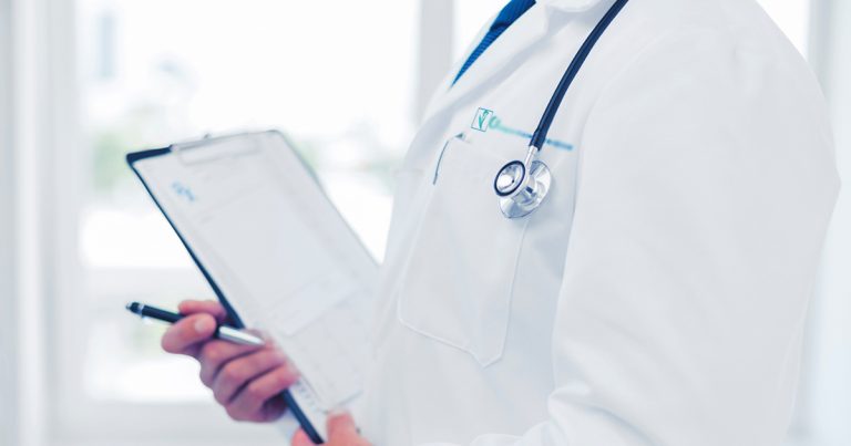 Ontario medical regulator backtracks on prohibiting doctors from criticizing lockdowns