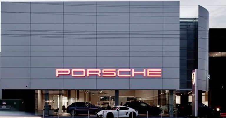Ottawa City Council approves $2.9 million grant for new Porsche dealership