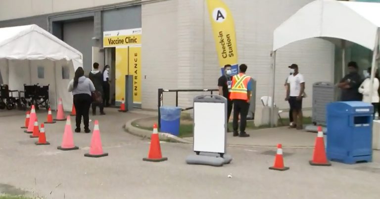 Many Ontarians leave vaccine clinic after conflicting WHO advice