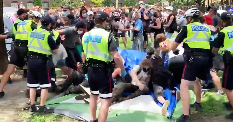Toronto Police finally break up illegal tent cities
