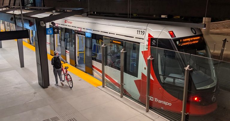Taxpayers group calls for provincial inquiry into Ottawa LRT problems