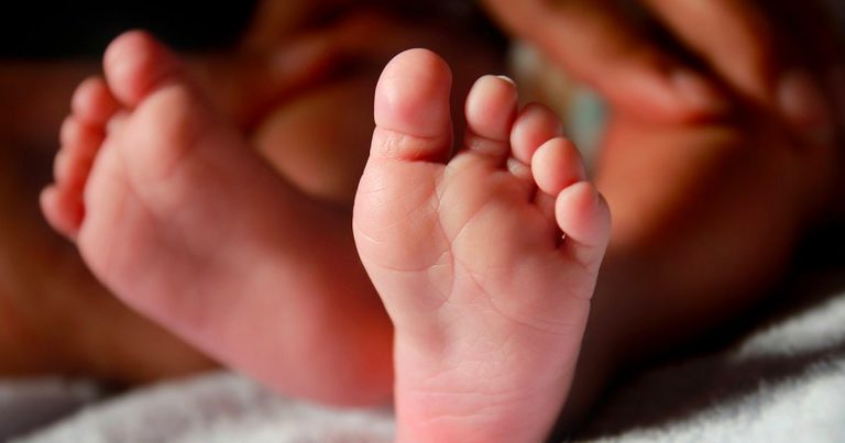 Conservatives and Liberals strike last-minute deal on leave for bereaved parents