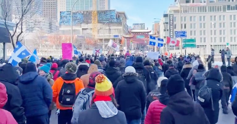 Maxime Bernier marches with Montrealers against “draconian” Quebec restrictions