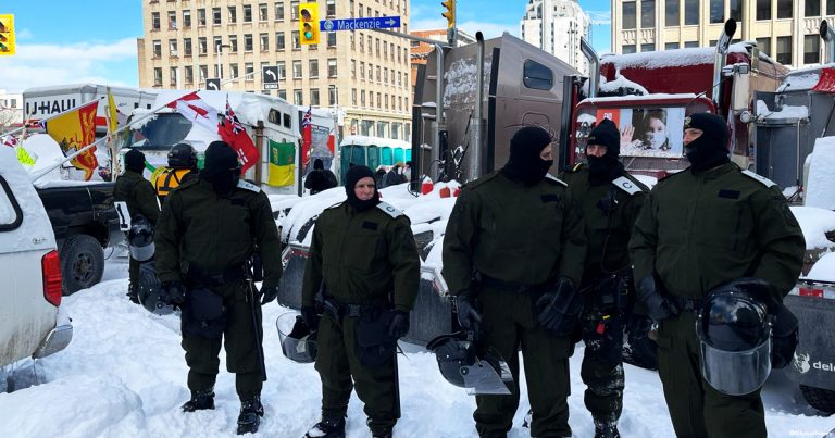 Mass arrests of peaceful protesters underway in Ottawa