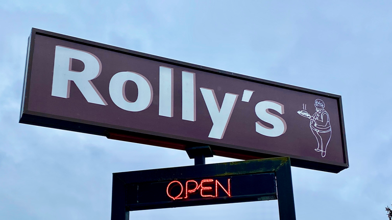 Rolly’s Restaurant reopens after five-month shutdown for defying vax pass