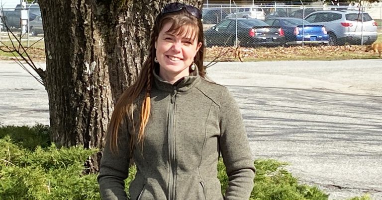 Healthcare workers “going back with heavy hearts” after Alberta drops vax mandate