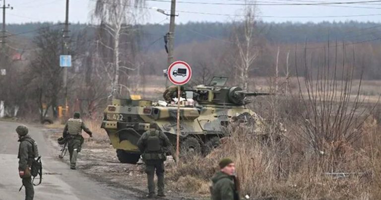 Thousands of Canadians volunteering to fight for Ukraine