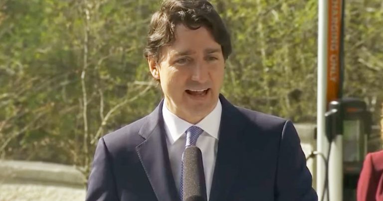 Trudeau says “protests should always be legal” at stop in Victoria