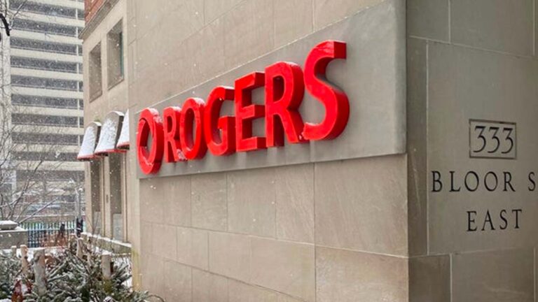 Rogers outage leaves thousands across Canada without service