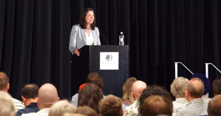 Danielle Smith would invoke Sovereignty Act to bar federal ‘climate cops’