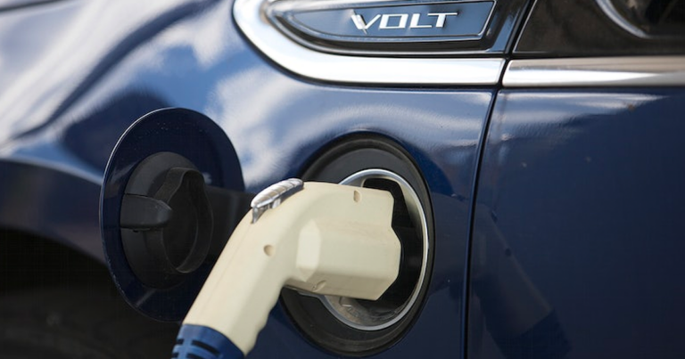 Canada ranks near bottom on EV readiness index