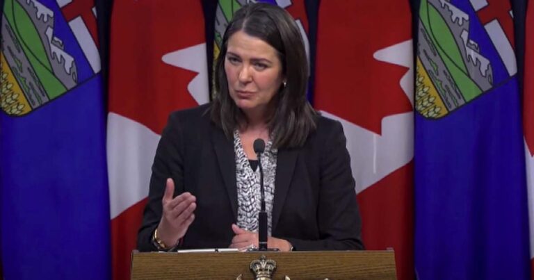 Andrew Lawton Show | Danielle Smith takes a stand against vaccine discrimination