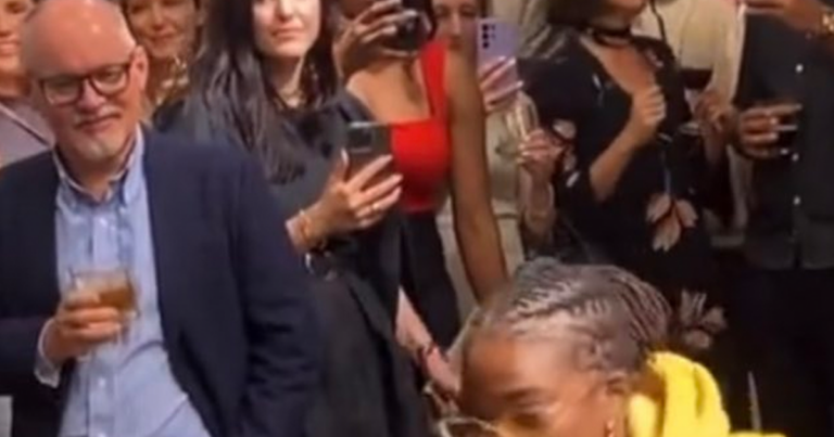 Ontario government defends Dr. Moore amidst maskless party controversy