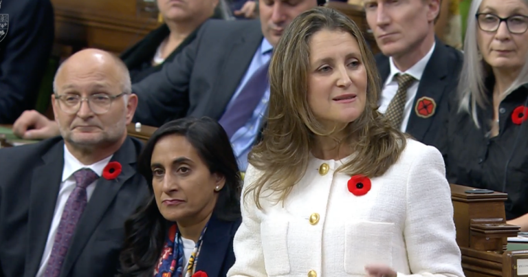 Liberals project $36.4 billion deficit in fall economic statement, unveils $30.6 billion new spending