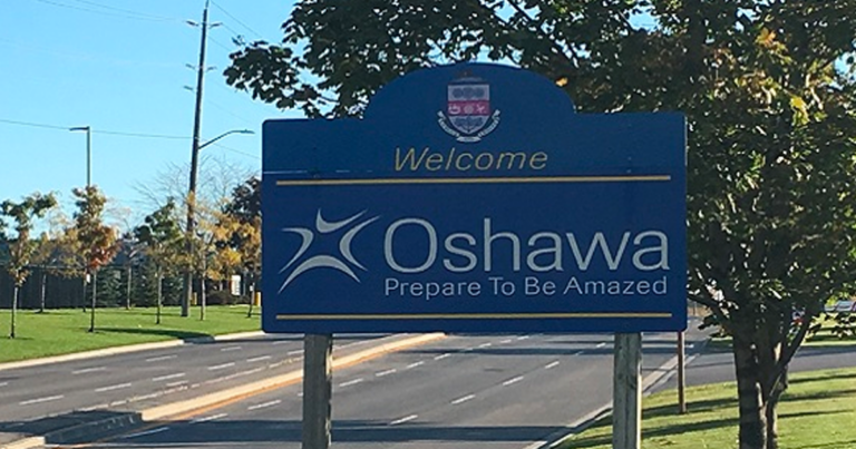 City of Oshawa threatens fines over event giving food, clothing to the homeless