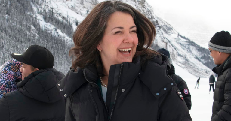 The Alberta Roundup | Smith takes on the WEF