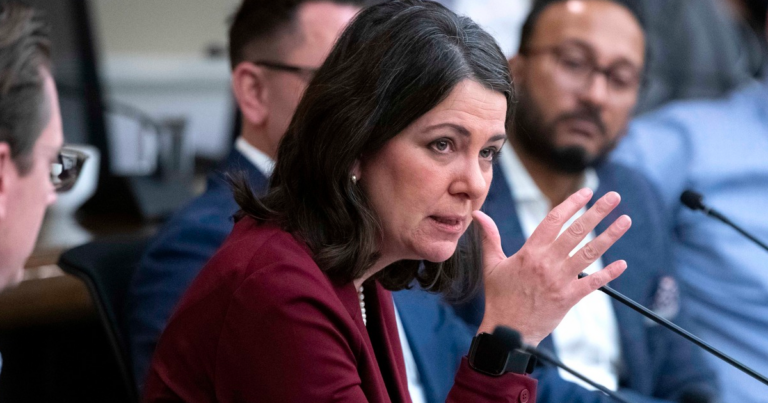 The Daily Brief | Smith returns to campaign trail