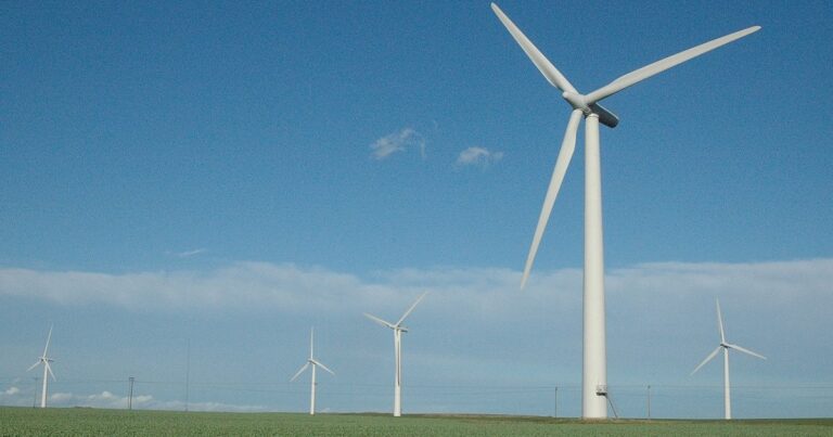 Wind power generation grinded to a halt across Alberta Thursday night