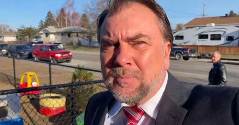 Independence Party turfs leader Artur Pawlowski