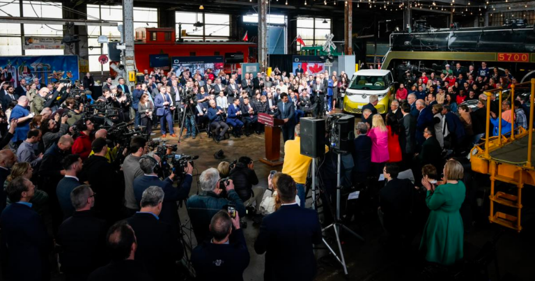 Critics blast government over $13 billion Volkswagen handout