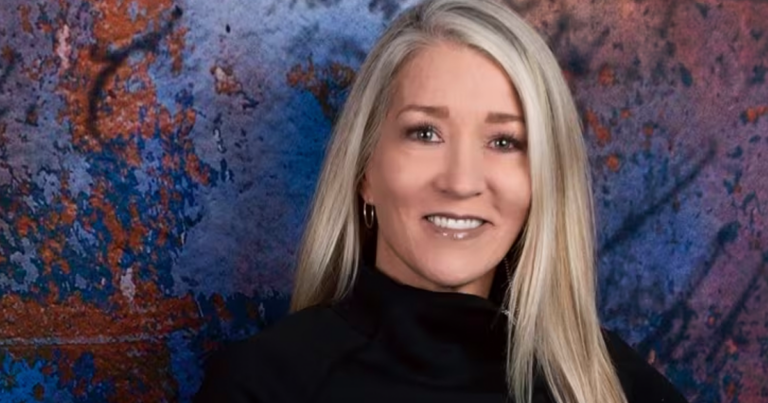 School board trustee who said Christian men are “threats” resigns