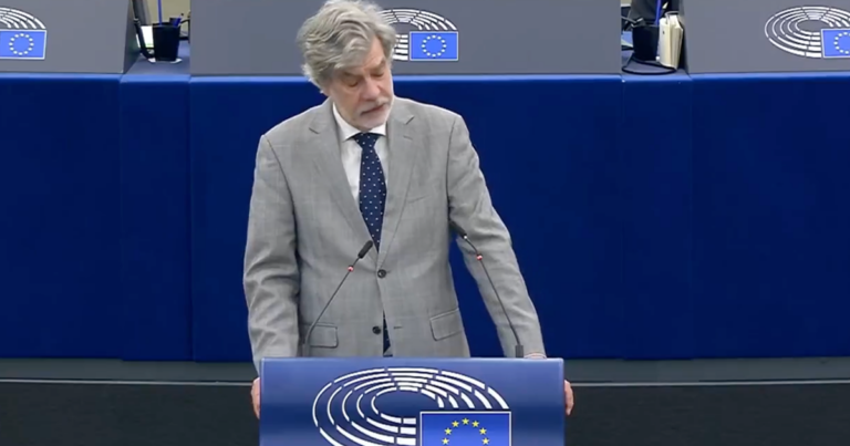 Dutch MEP compares Trudeau freezing bank accounts to “social credit system”