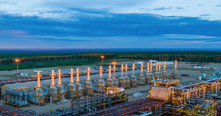 ConocoPhillips to go all in on Alberta oil sands with $4.4 billion deal