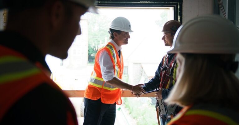 DZSURDZSA: Canada lost 45K construction jobs. Where are the immigrant home builders?