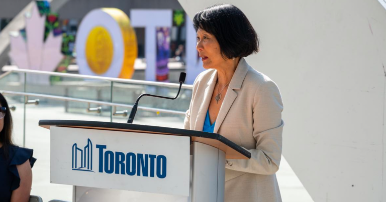 Olivia Chow denounces pro-Hamas demonstrators harassing Jewish restaurants