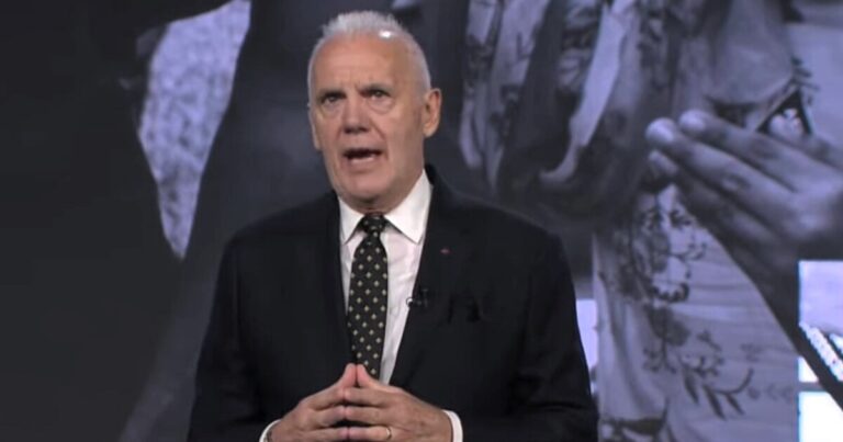 “Anti-woke” retired general opens Conservative convention