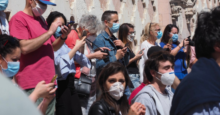 The Daily Brief | Covid zero zealots call for mandatory masking…again