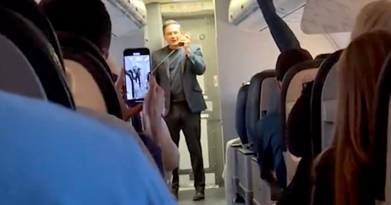 The Andrew Lawton Show | Journalists are still obsessing over Poilievre’s Westjet speech