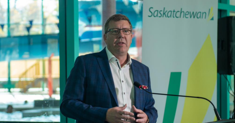 Saskatchewan parents weigh in on Scott Moe’s parental rights push