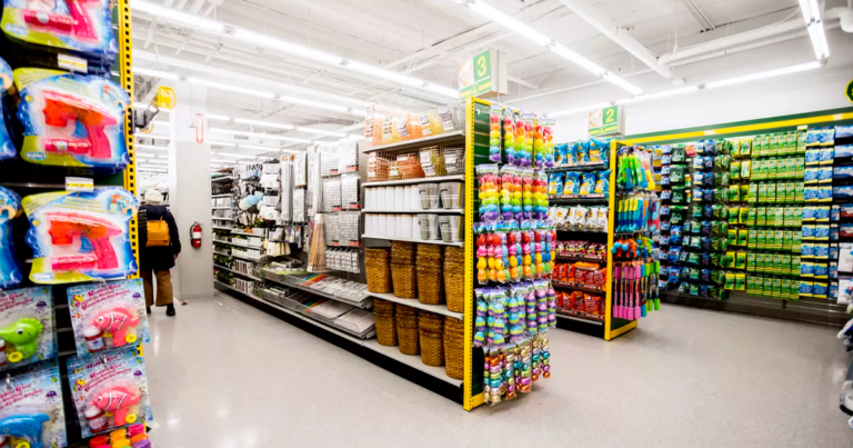 The Andrew Lawton Show | Inflation forcing Canadians to buy dollar store groceries