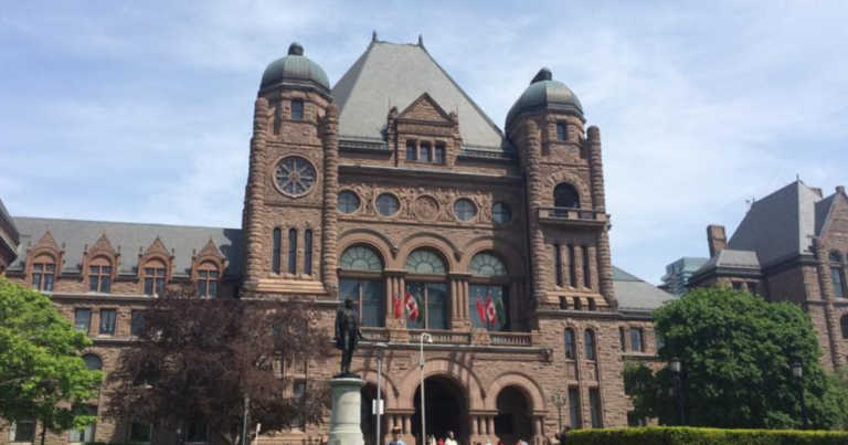 Ontario to require all employers disclose salary ranges in job postings