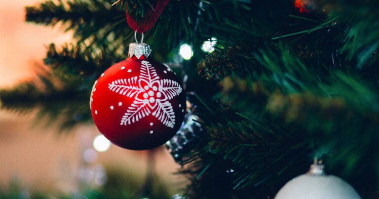 The Andrew Lawton Show | Human rights commission says Christmas is a “discriminatory” holiday