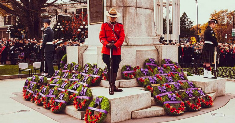 Canadians more likely to attend Remembrance Day ceremony, poll finds