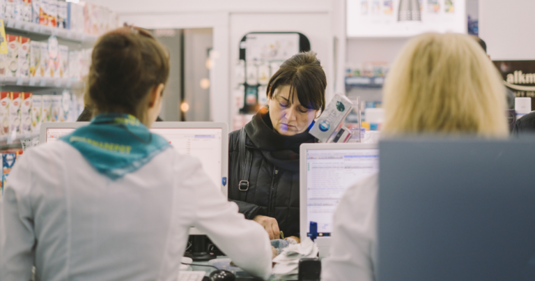 Majority of Canadians don’t think pharmacare plan should be a priority: poll