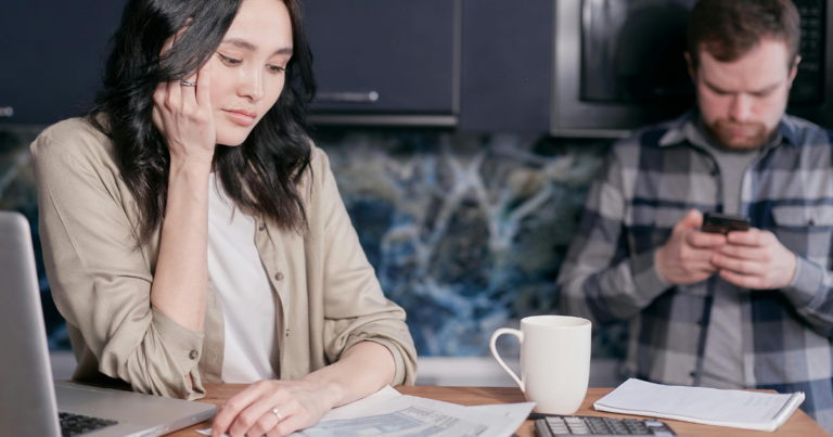 Economic group recommends tax breaks for Canadians working two jobs