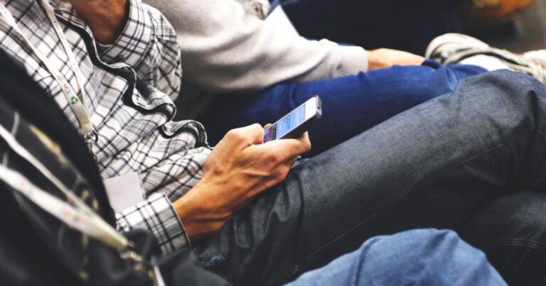 The Daily Brief | Telecom giants cashing in on surge of new immigrants