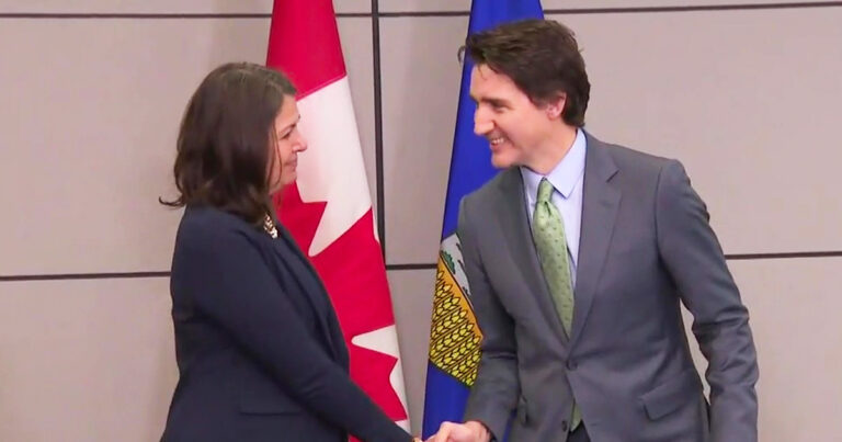 The Alberta Roundup | Trudeau goes to war with Smith over parental rights