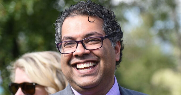 The Alberta Roundup | NDP leadership candidates already taking aim at Smith