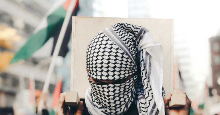 Vote fails to lift Palestinian keffiyeh ban in the provincial legislature