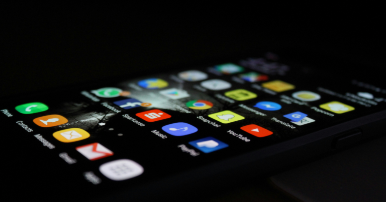 OP-ED: Australia is banning social media for teens. Should Canada do the same?